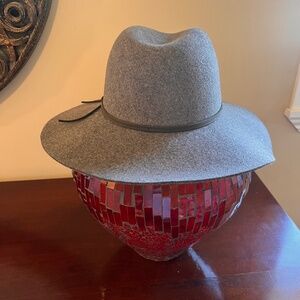 Phenix Deep Burgundy Women\'s Wool Hat with suede trim Wide brim fedora Judy F. Fedora – Hats.com main image 3